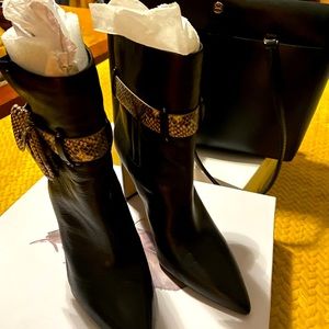 👁 catching Jessica Simpson booties: they are in excellent new-like condition.